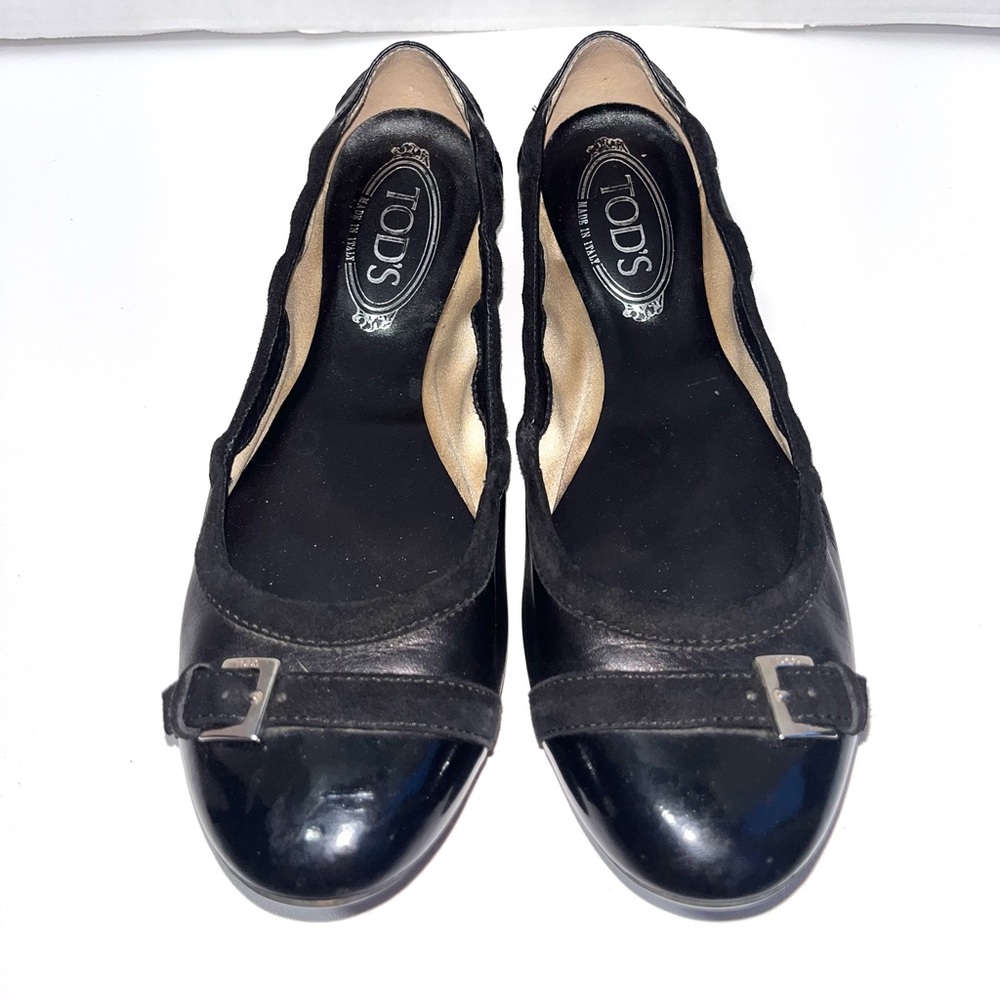 TODS Dee Round Toe with Buckle Ballet Flats